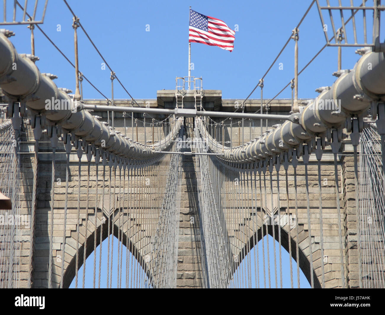 usa new york amerika brooklyn bridge brcke flagge geometrie perspektive stars Stock Photo