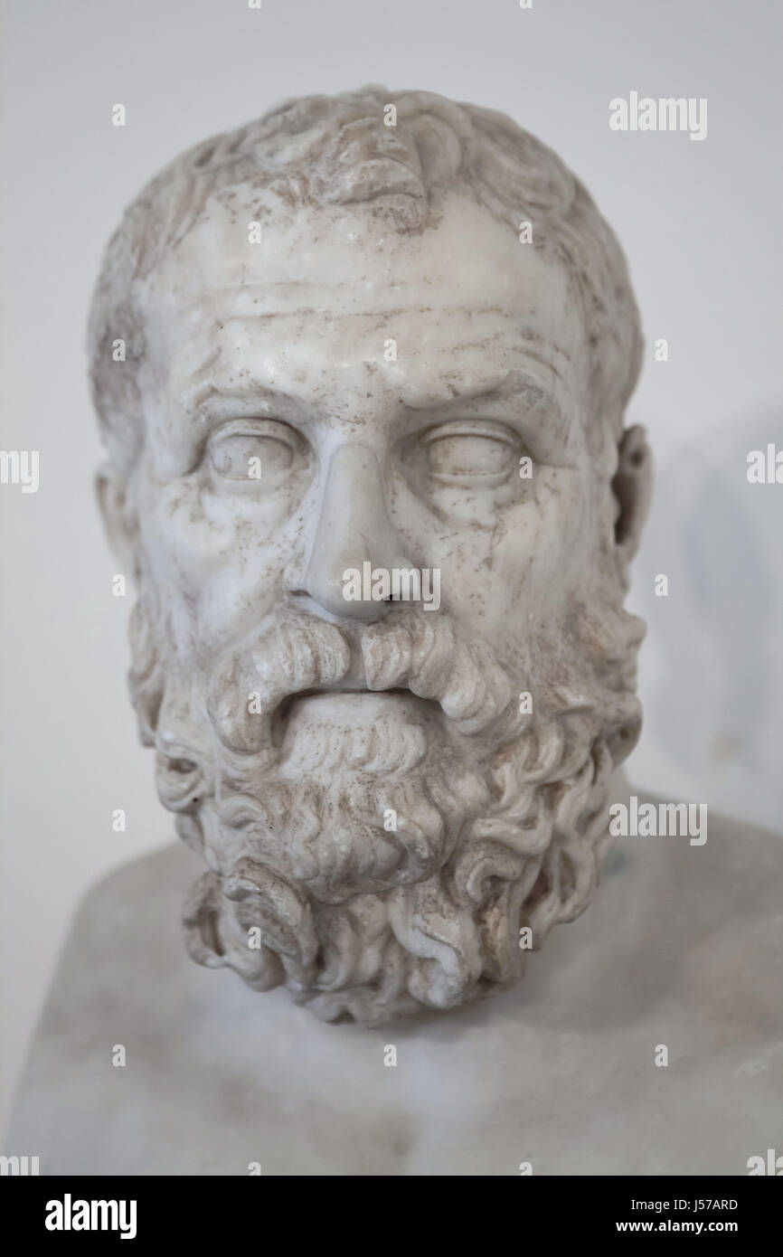 Marble bust of Athenian statesman Solon (638-558 BC). Roman copy from the 1st century AD after a Greek original from the late 2nd century BC from the Farnese Collection on display in the National Archaeological Museum in Naples, Campania, Italy. Stock Photo