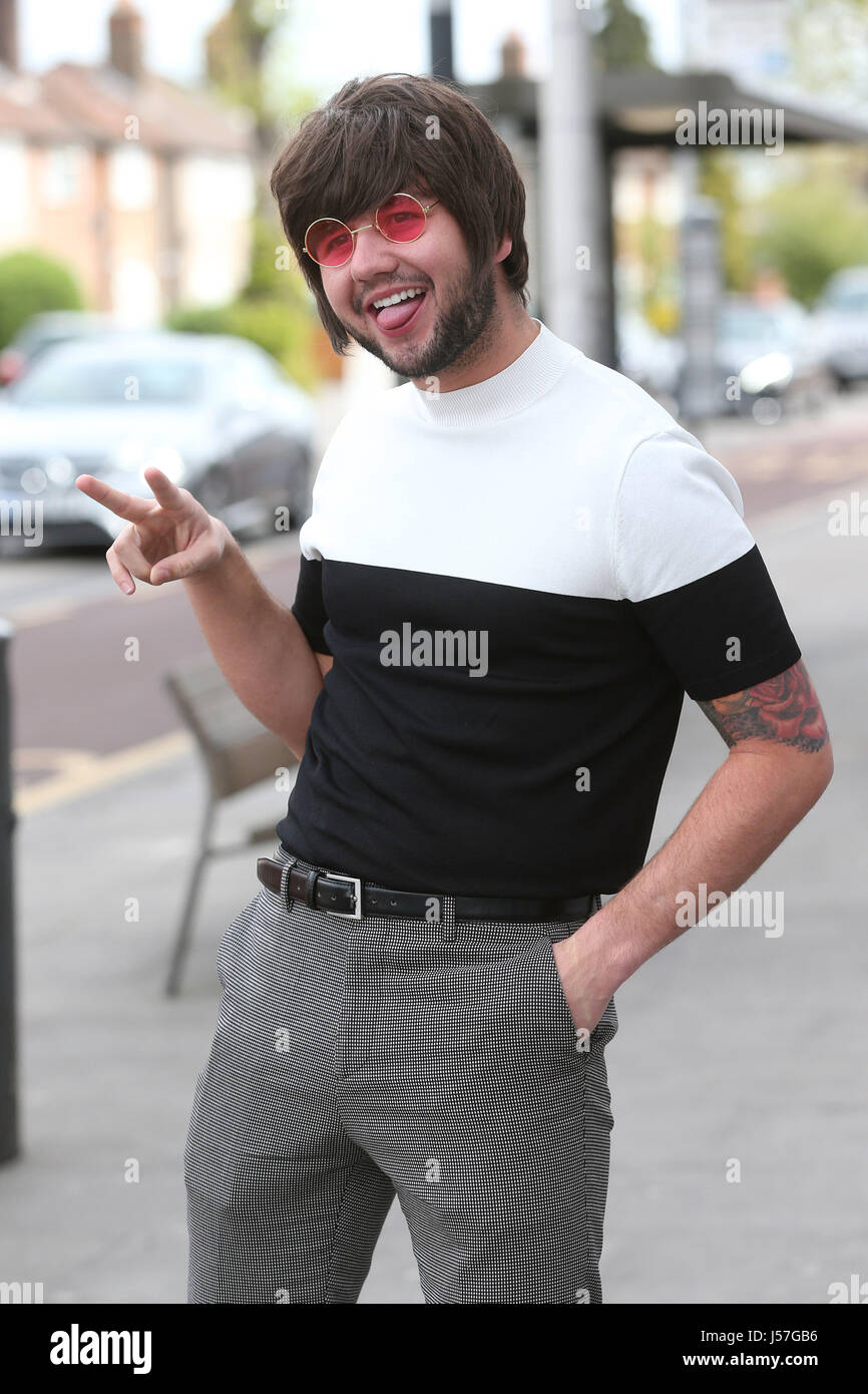 TOWIE filming scenes with a 60's style theme at Faces Nightclub Ilford ...