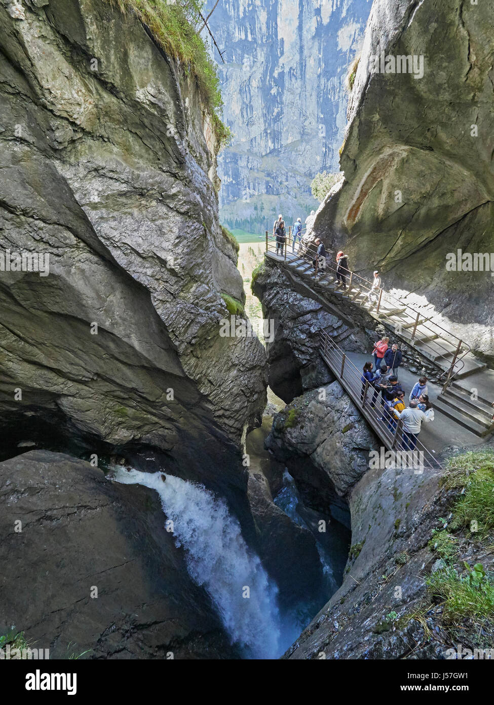 How Far Is Lauterbrunnen From Trummelbach Falls RMXM How Far Is Lauterbrunnen From Trummelbach Falls RMXM