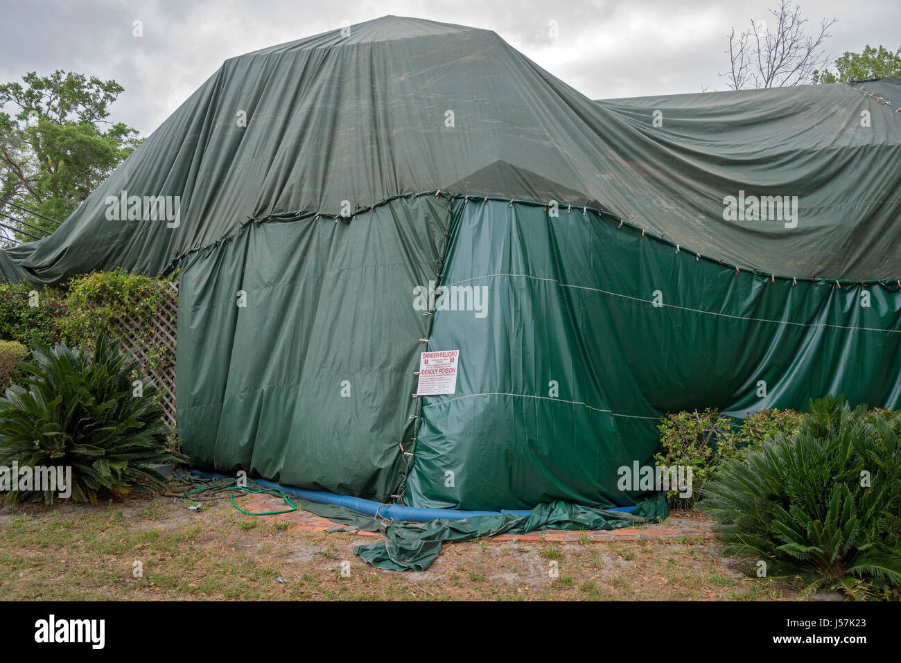 Fumigating hires stock photography and images Alamy