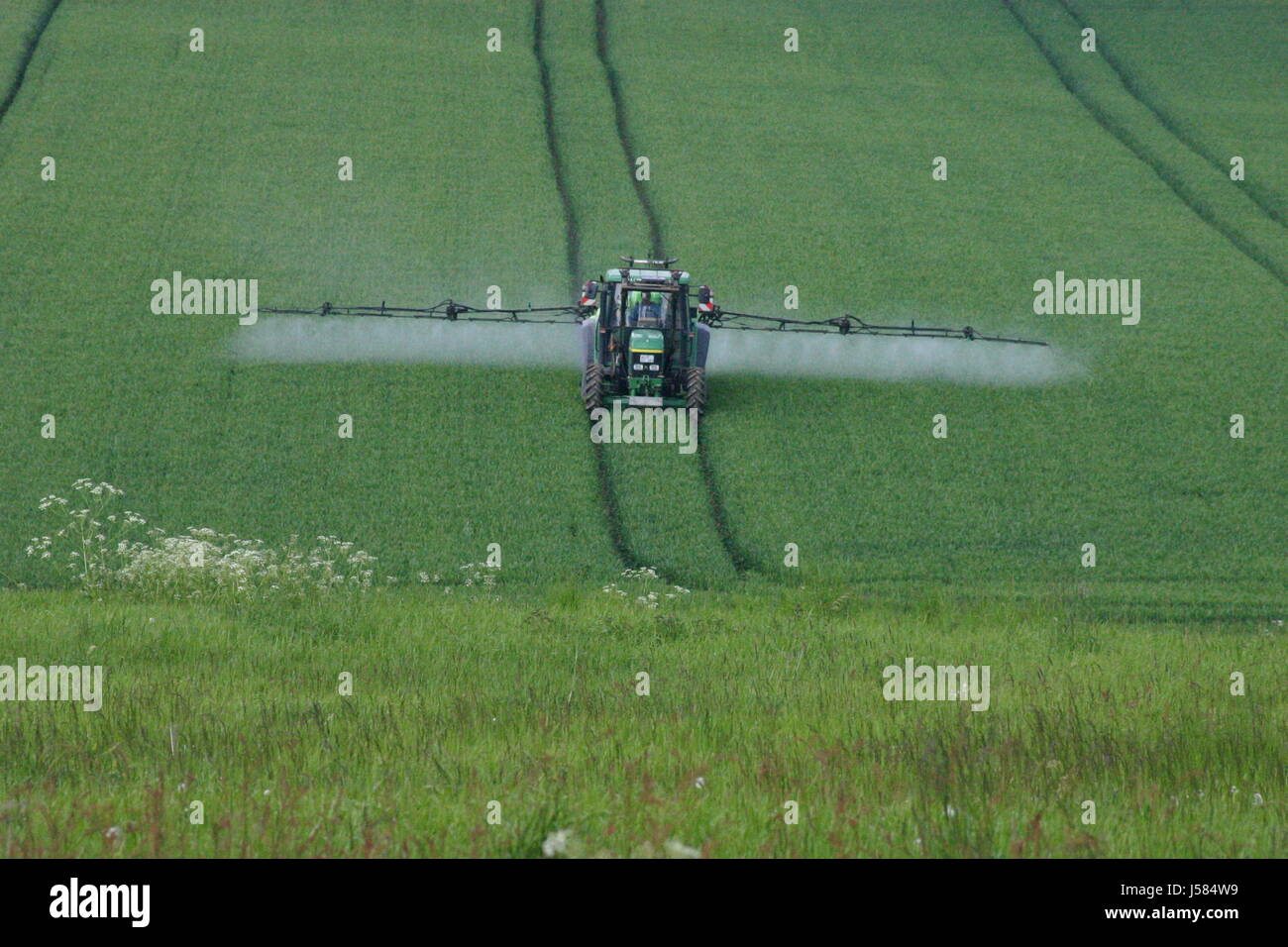 agriculture farming track squirt tractor pest control meadow grain ...