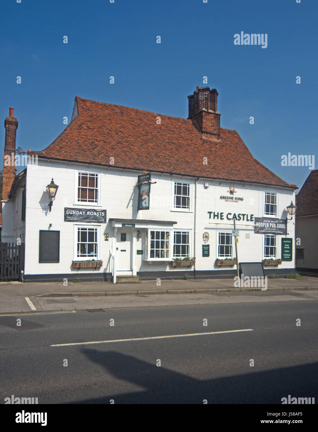 Earls Colne, High Street, Essex, Castle Inn Pub Stock Photo Alamy