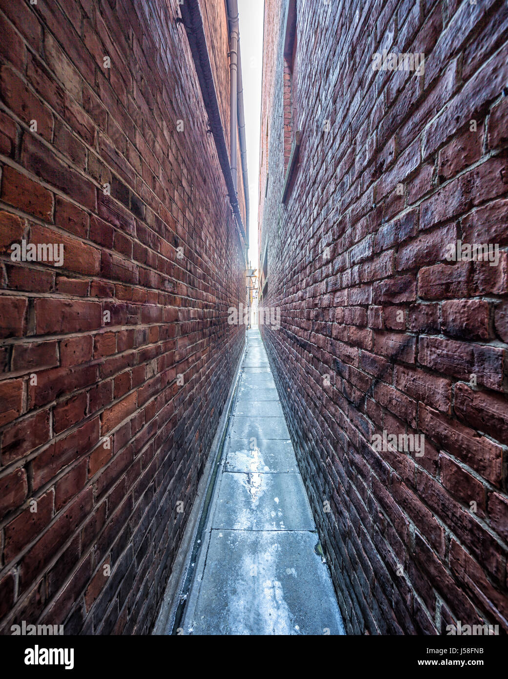 Brick Alley High Resolution Stock Photography and Images Alamy