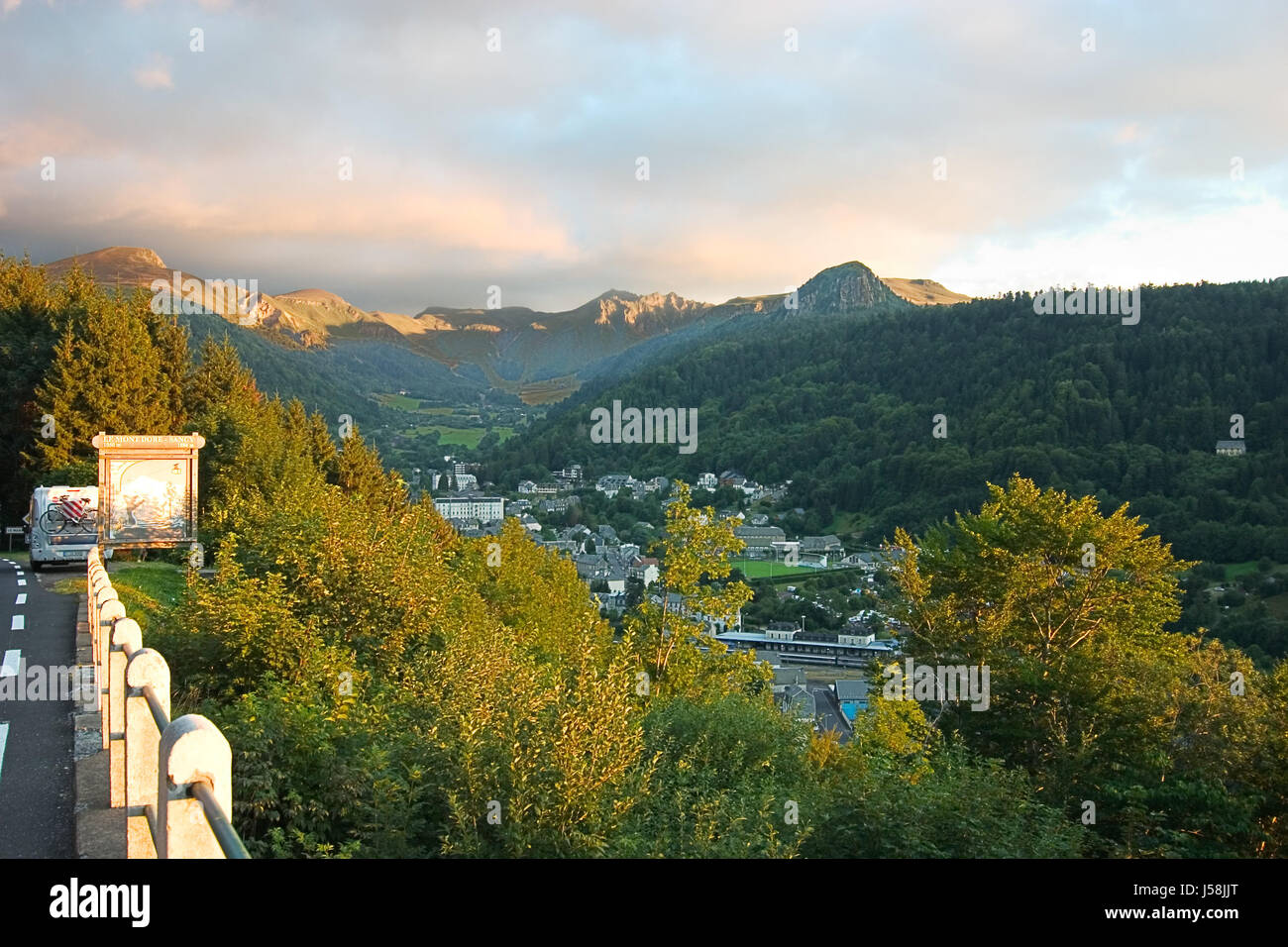 city town hike go hiking ramble rock france valley farsightedness rise ...