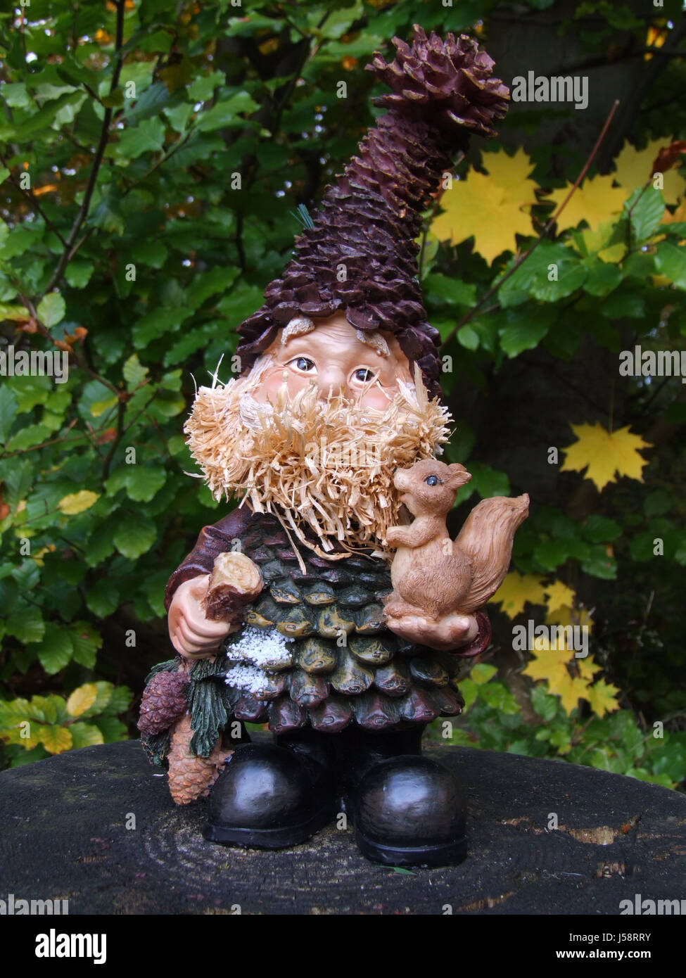 dwarf garden gnome originally zierfigur wenzel gartenfigur gartenfiguren dehner Stock Photo