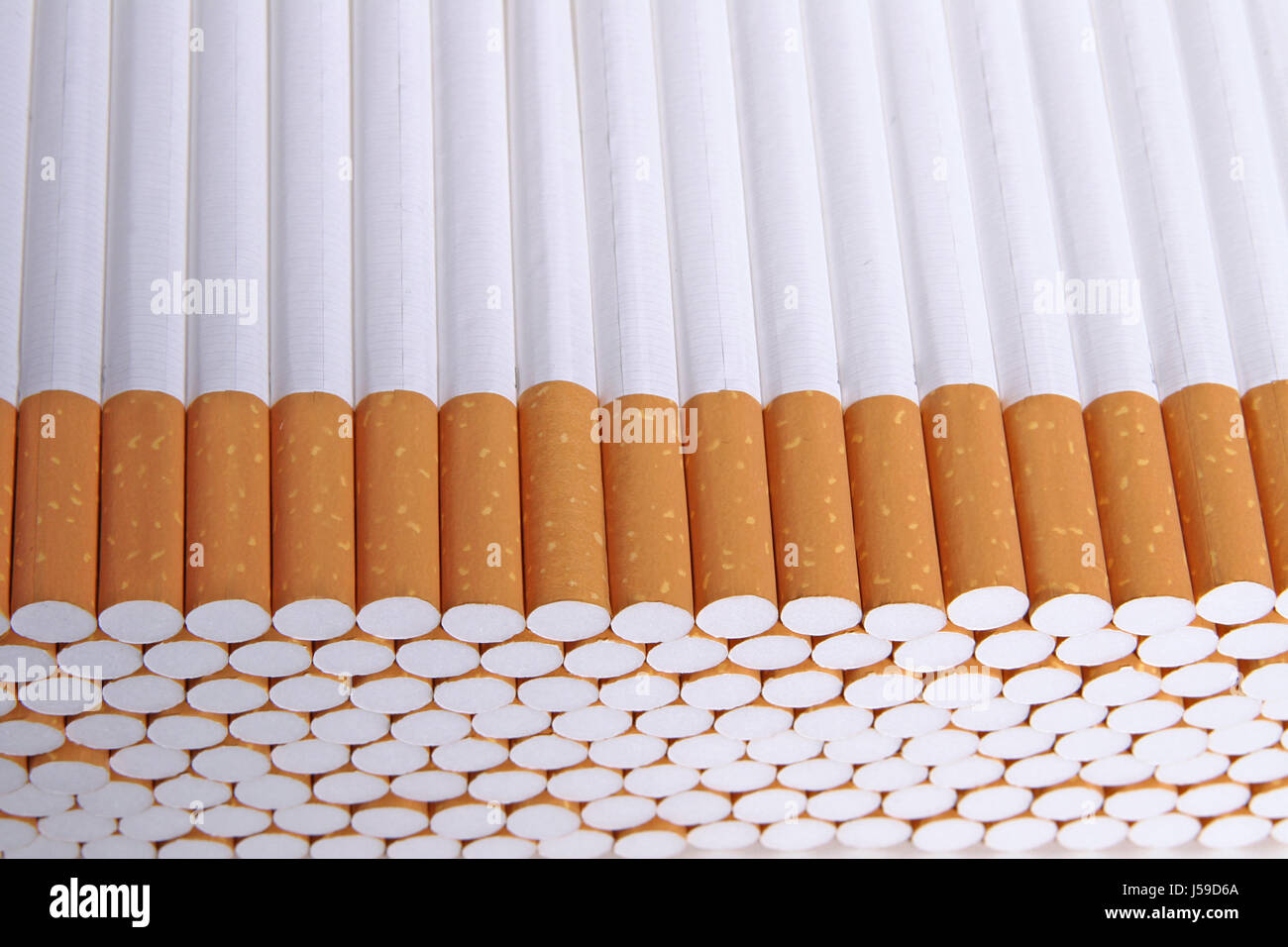 cork tipped cigarettes Cork tipped cigarettes hi-res stock photography and images