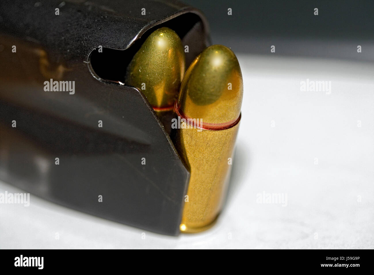 Loaded magazine hires stock photography and images Alamy