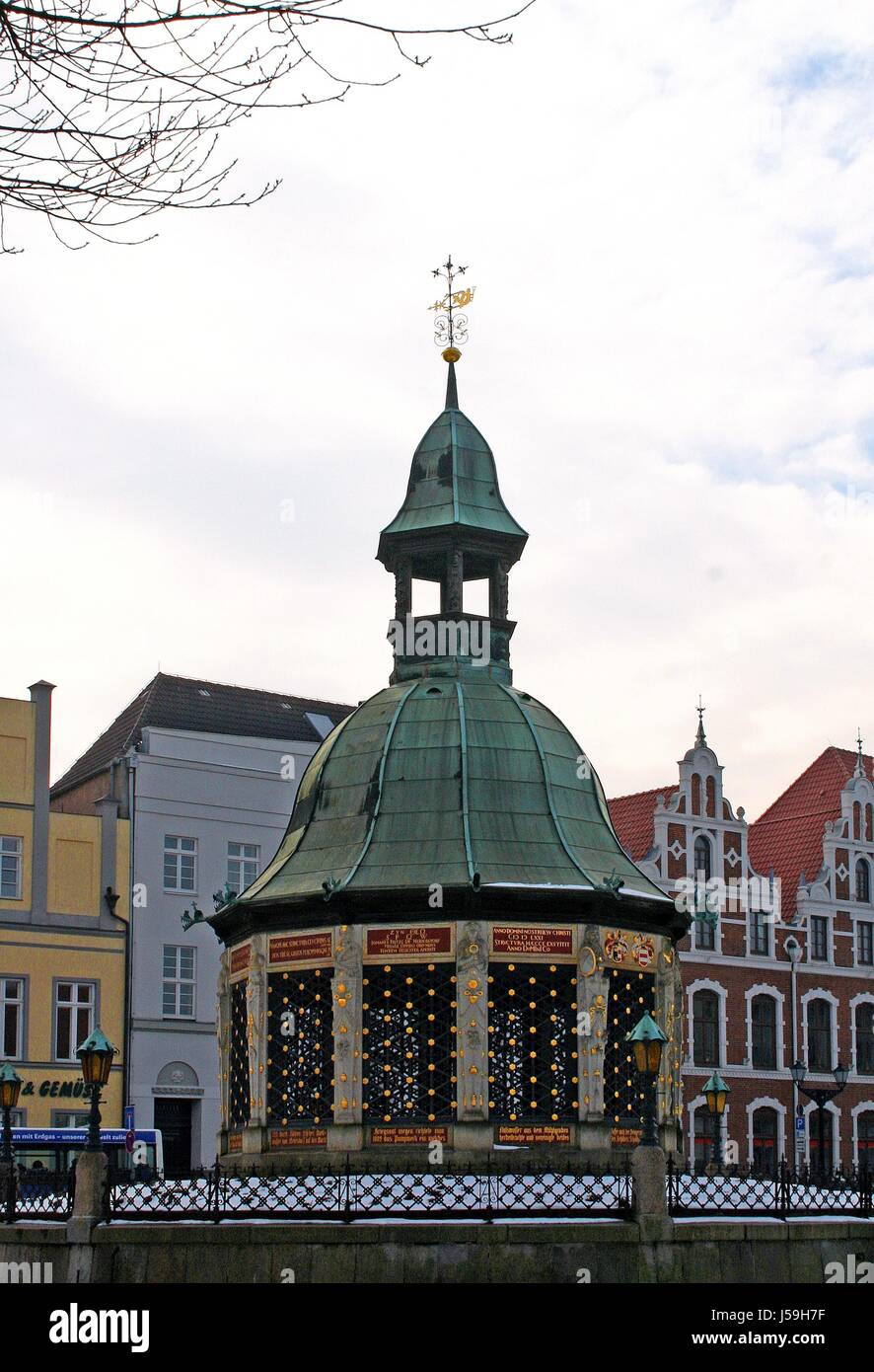 houses for wells Stock Photo Alamy
