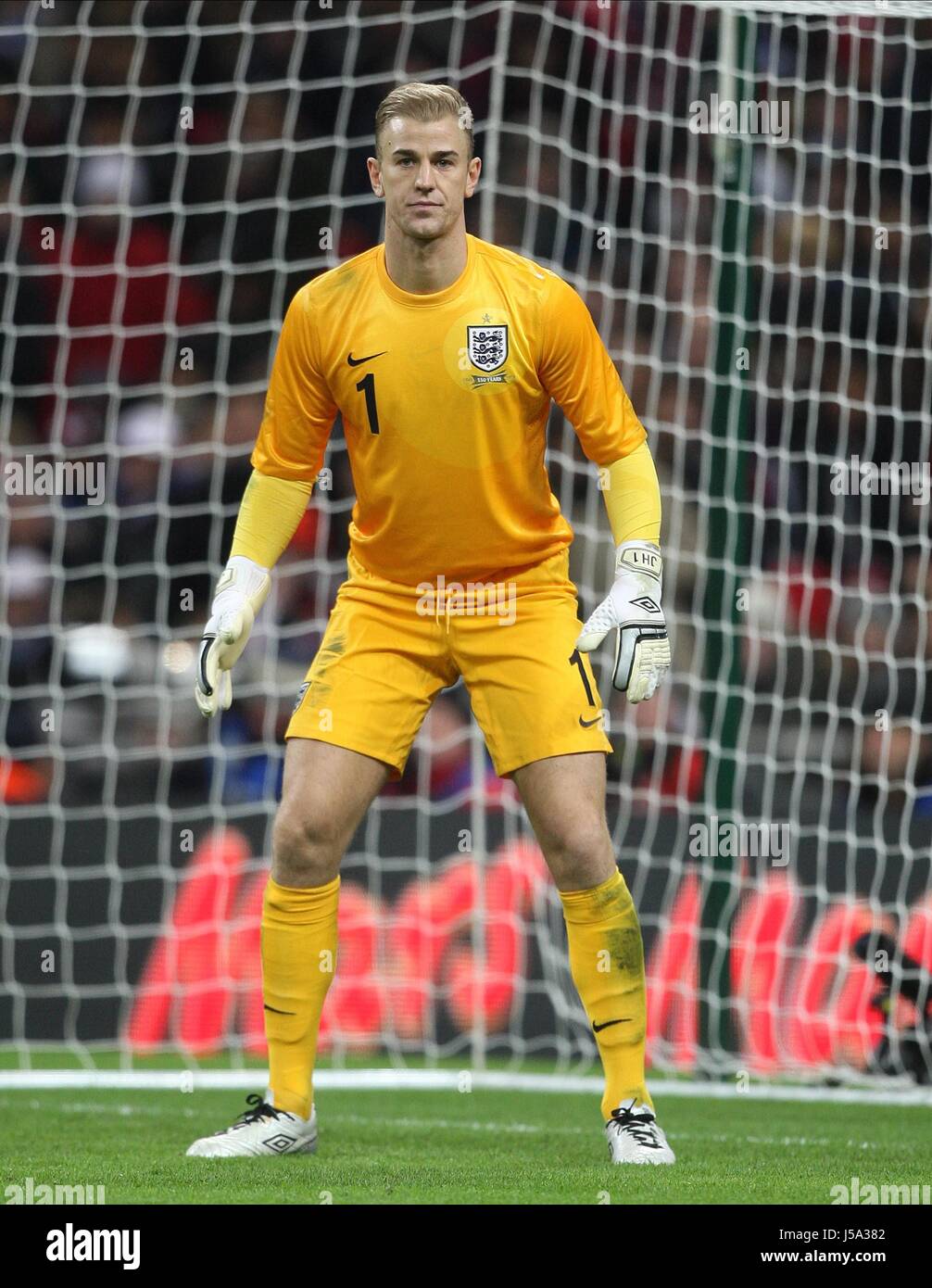 JOE HART ENGLAND MANCHESTER CITY FC ENGLAND & MANCHESTER CITY FC WEMBLEY  STADIUM LONDON ENGLAND 19 November 2013 Stock Photo - Alamy
