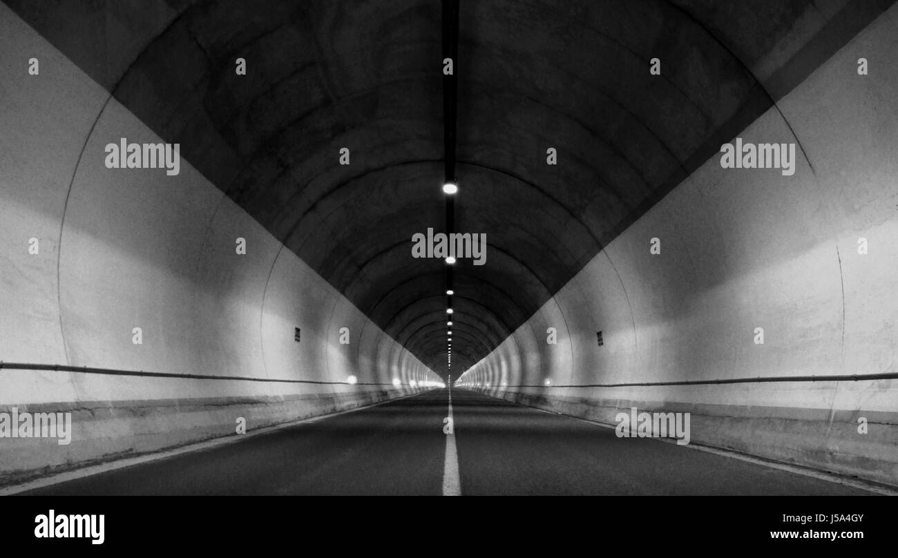 tunnel vision sw Stock Photo Alamy