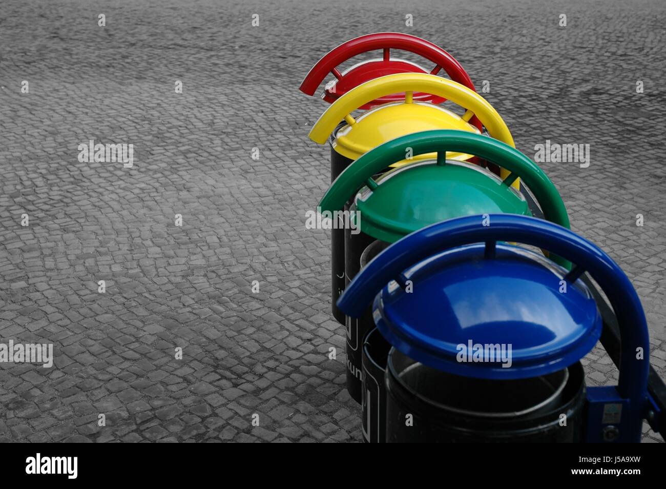 blue green berlin trash disposal mull refuse colour dustbin bin colors ...