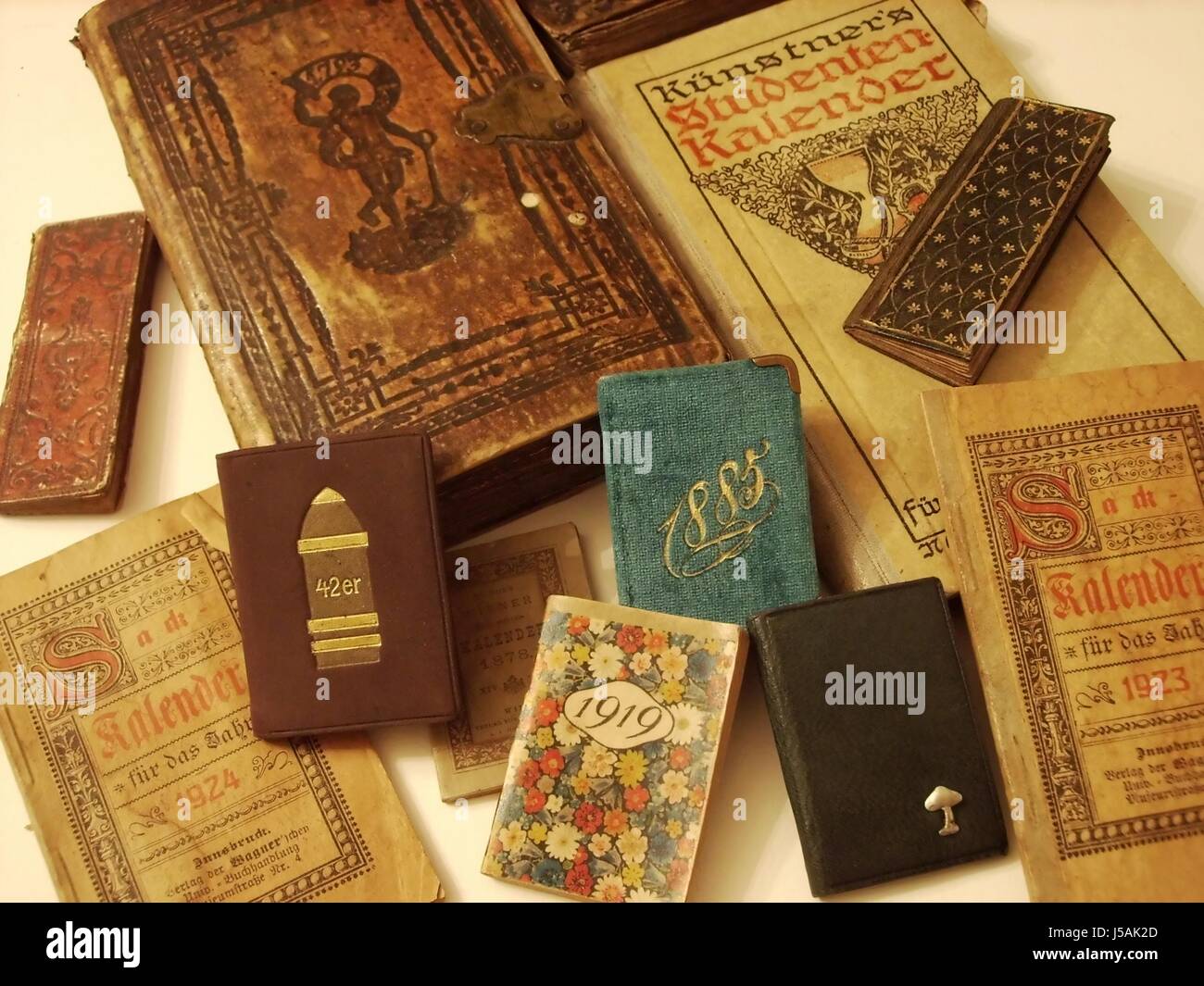 antique collection sheet of paper paper collect collecting calender