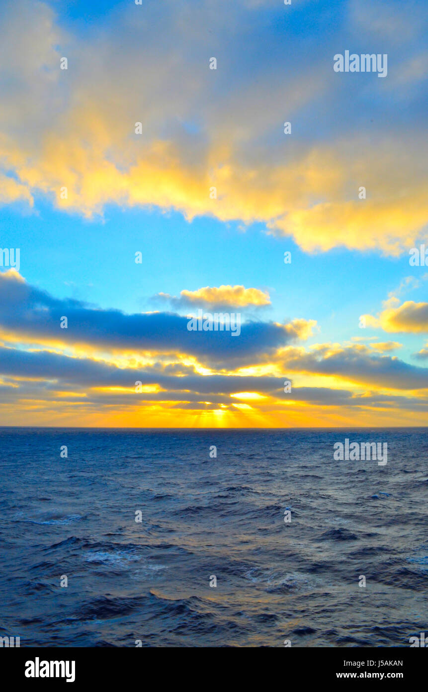 Sunset over the Pacific Ocean Stock Photo - Alamy