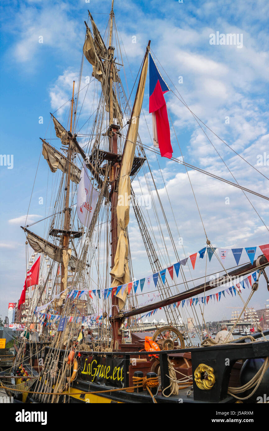 Amsterdam, Netherlands. 19th Aug, 2015. SAIL Amsterdam 2015, Sail In Parade on first day (of 5, 19th to 23th Aug) at IJhaven: brig La Grace, Czech Republic, replica of brig from the 18th century. SAIL Amsterdam is a quinquennial maritime event in Amsterdam in the Netherlands. Tall ships from all over the world visit the city to moor in its eastern harbour. - Fotocredit: Christian Lademann Stock Photo