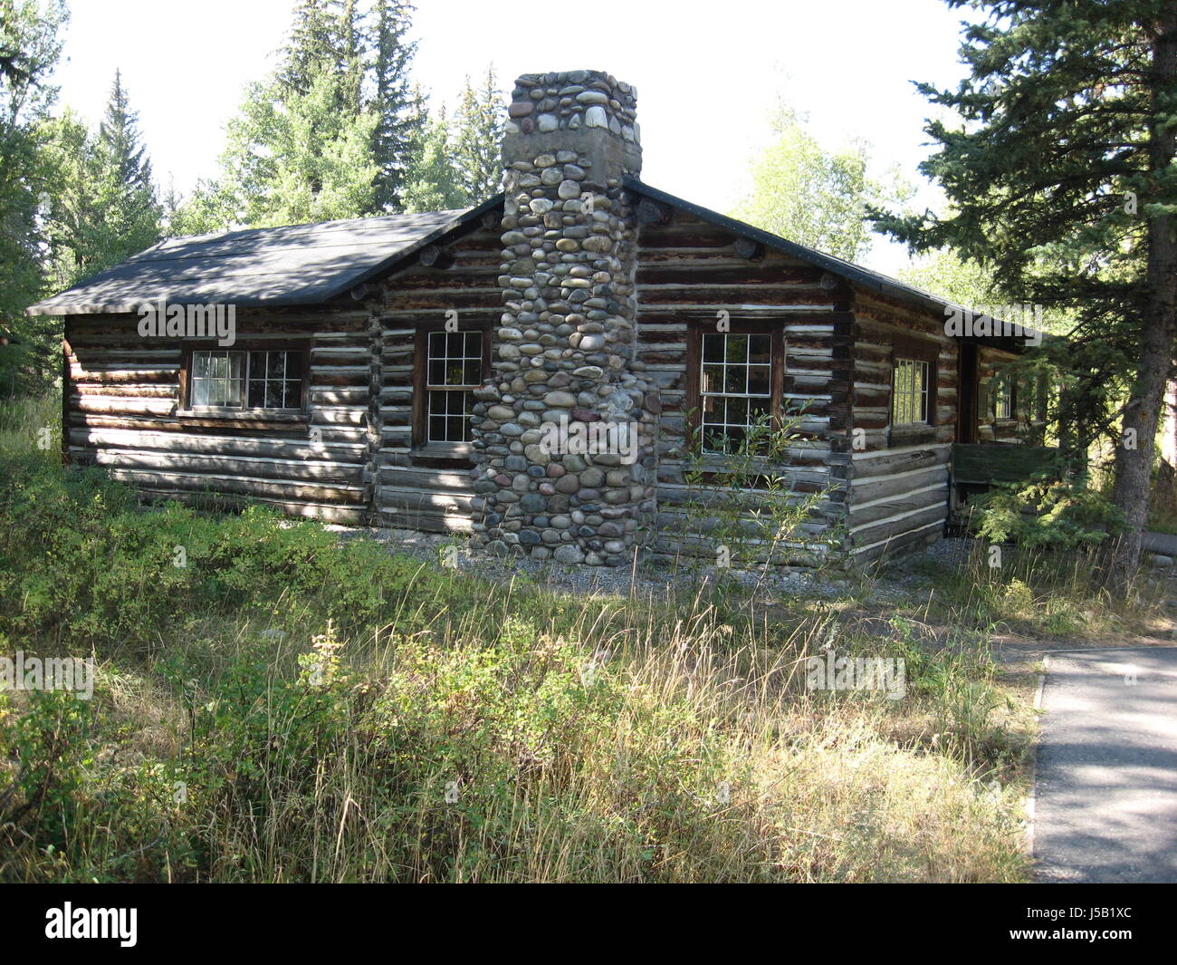 Rustic Cabin In Woods Stock Photo 140999220 Alamy
