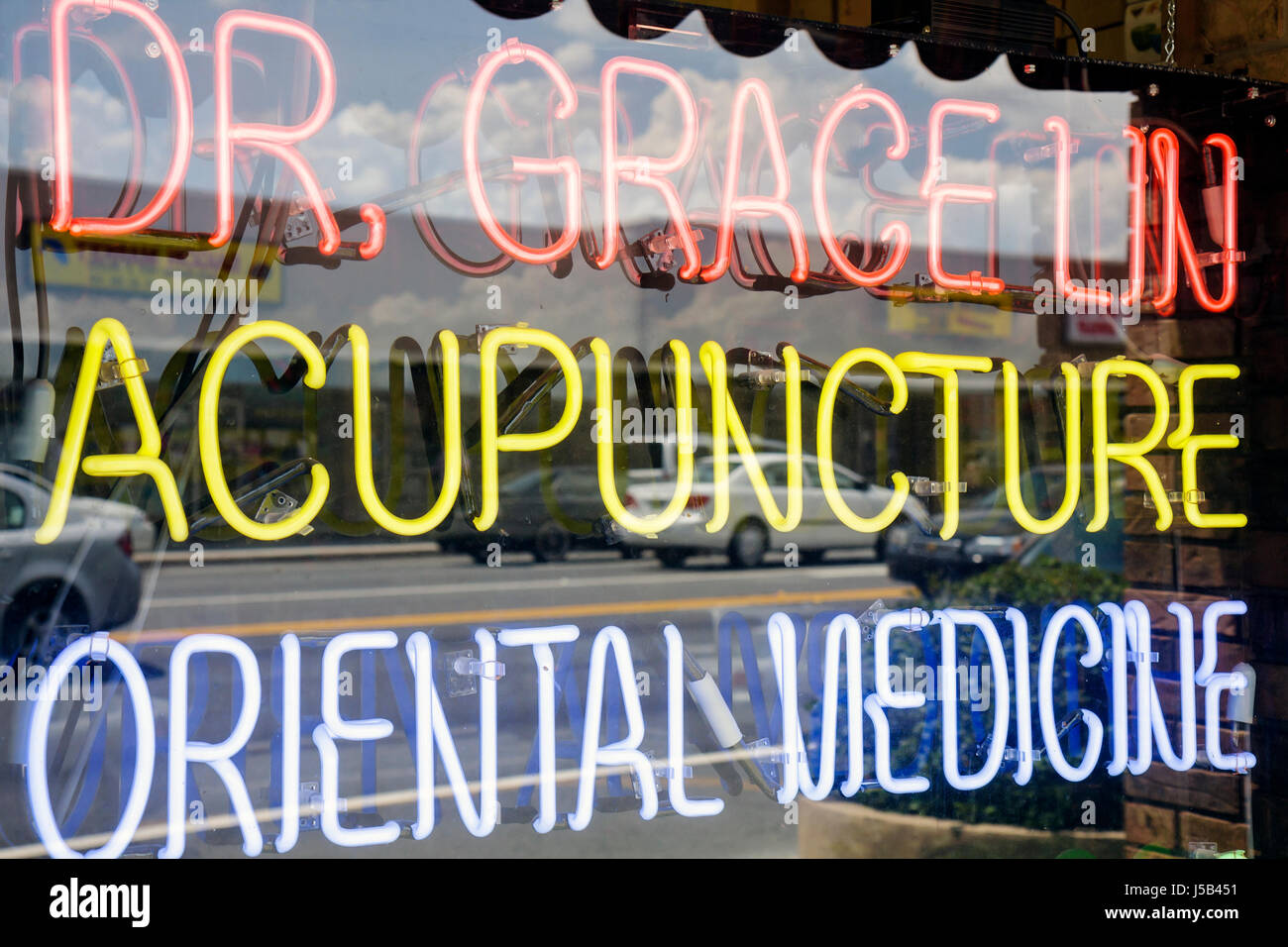 Orlando Florida,Colonial Drive,Little Vietnam,Health Food City,neon