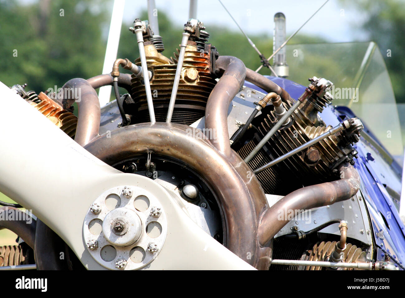 engine drive motor propeller radial engine aerobatics strength force