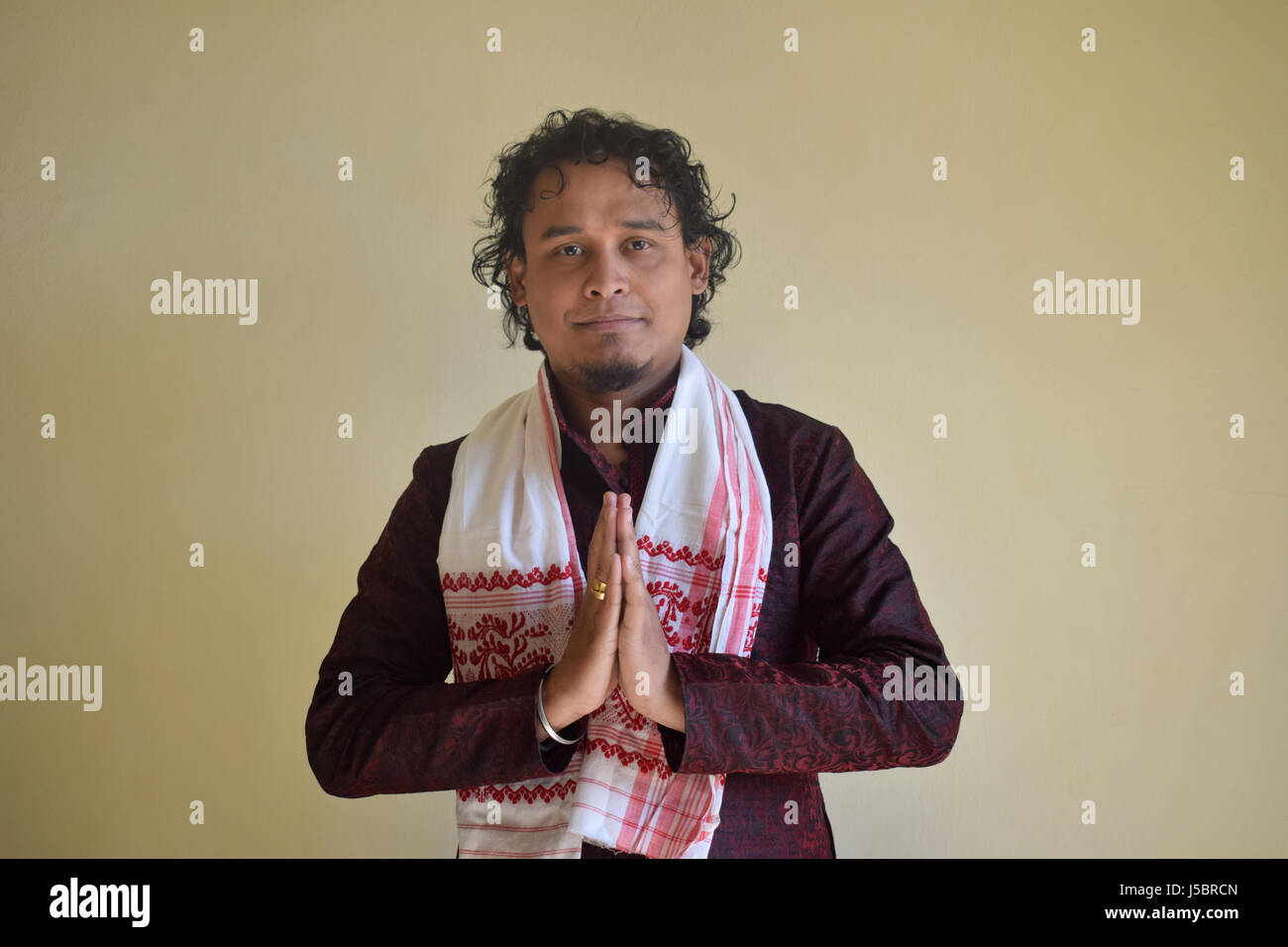 Portrait of Indian young man in a traditional attire, Pune, Maharashtra Stock Photo