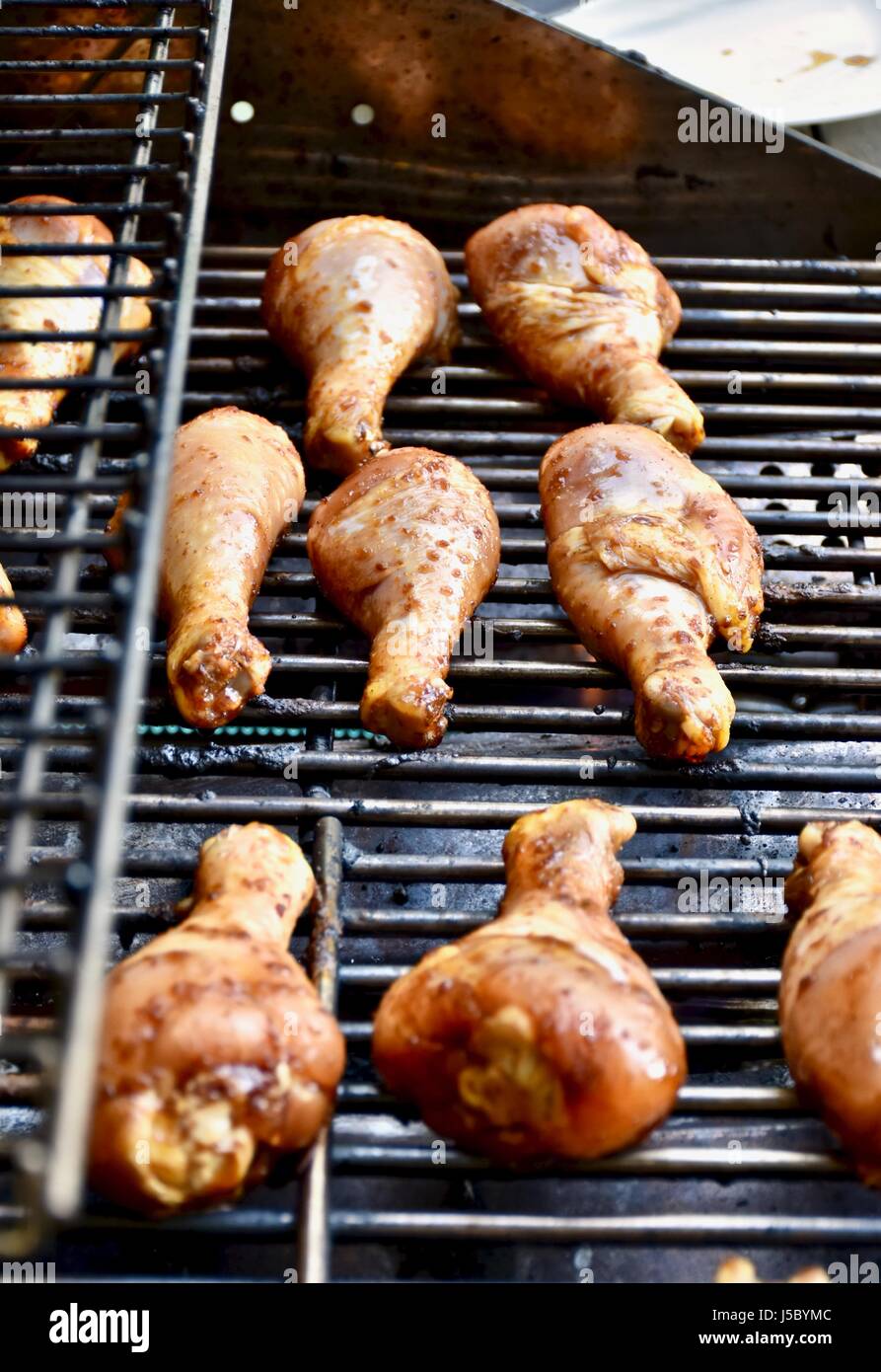 Chicken drumsticks hires stock photography and images Alamy