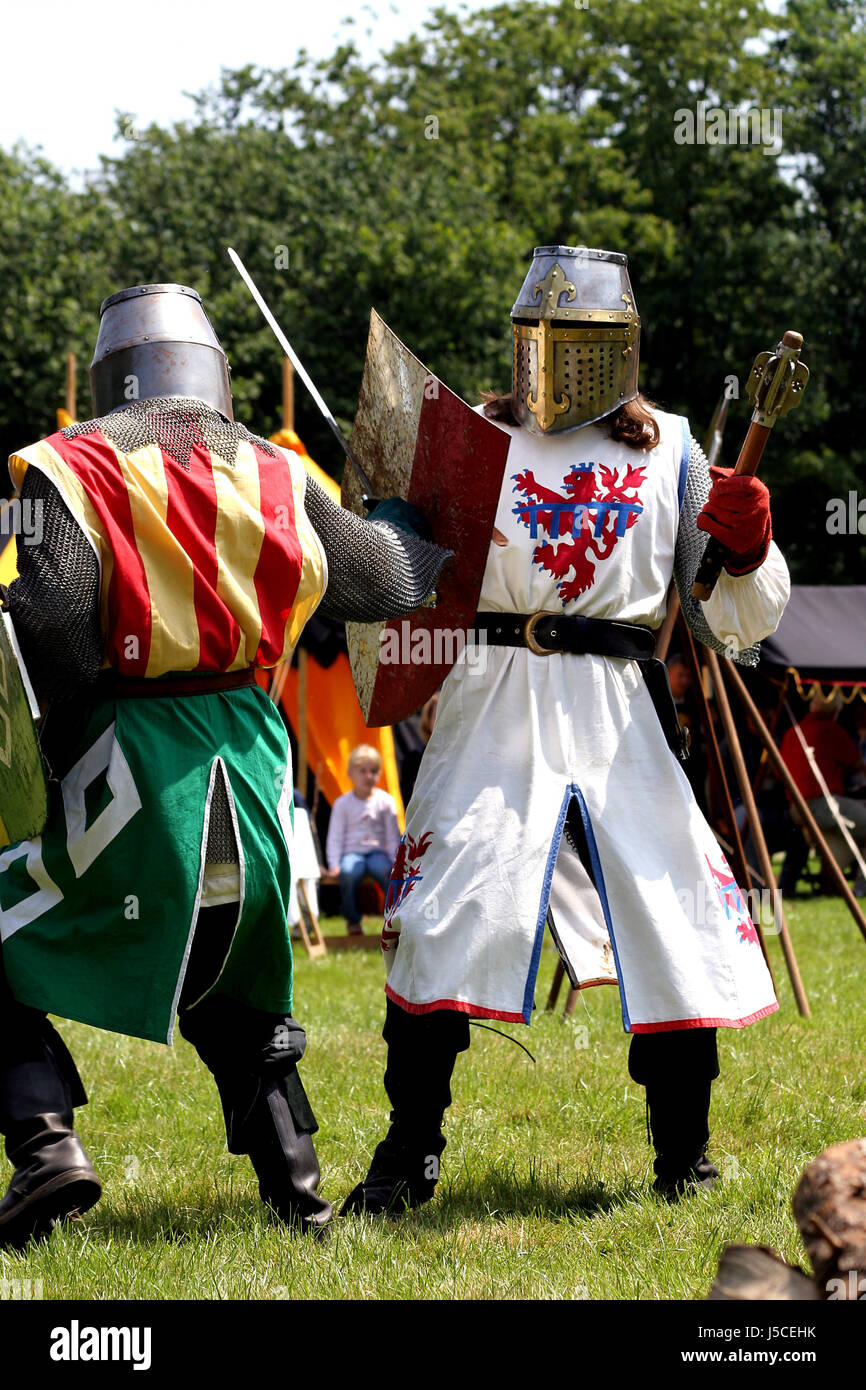 knights in combat Stock Photo - Alamy