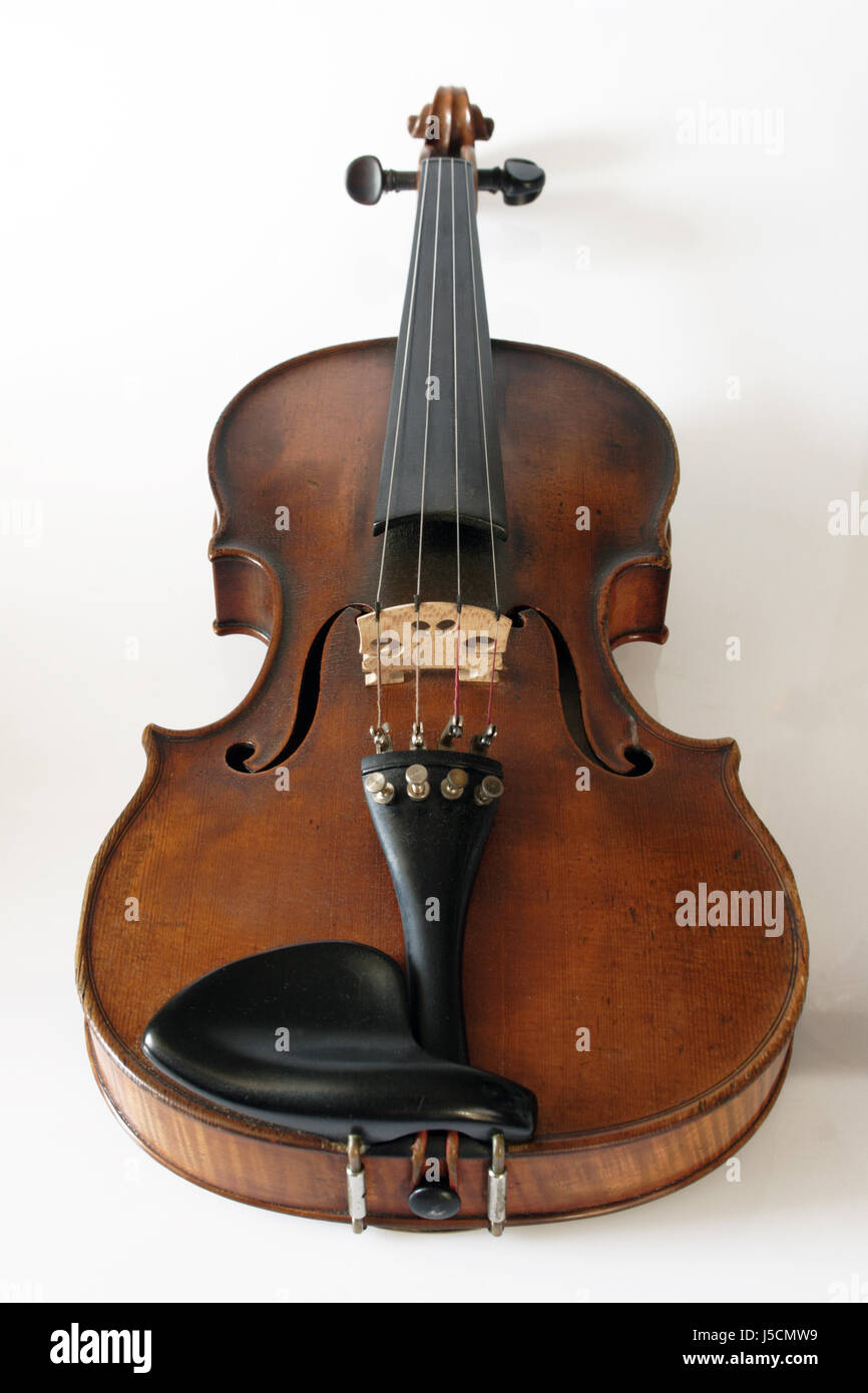 detail music sound make music game tournament play playing plays played