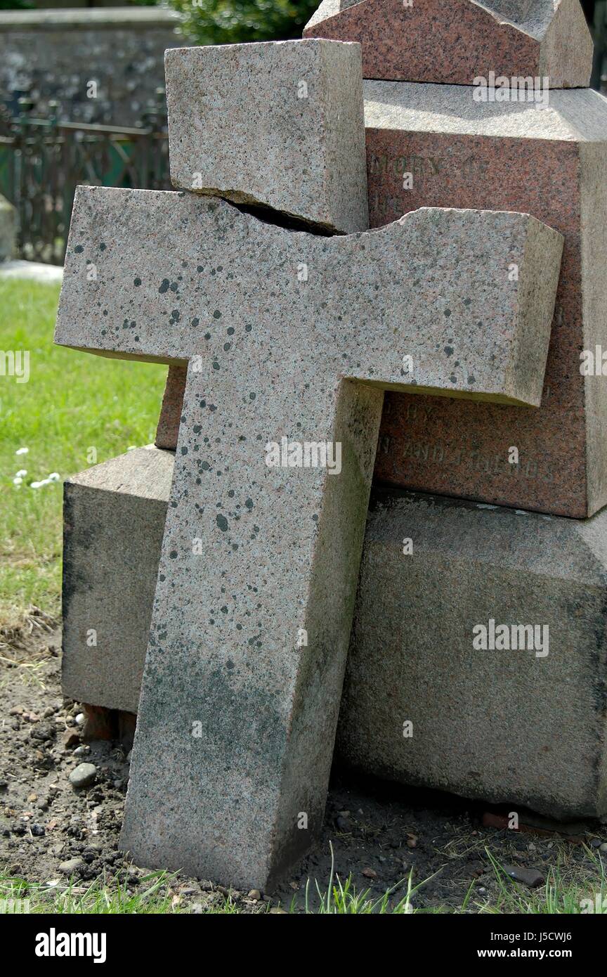 Broken cross hires stock photography and images Alamy