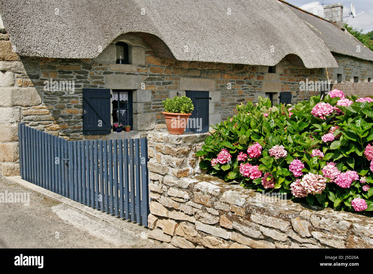 in nevez,brittany house with thatched roof Stock Photo