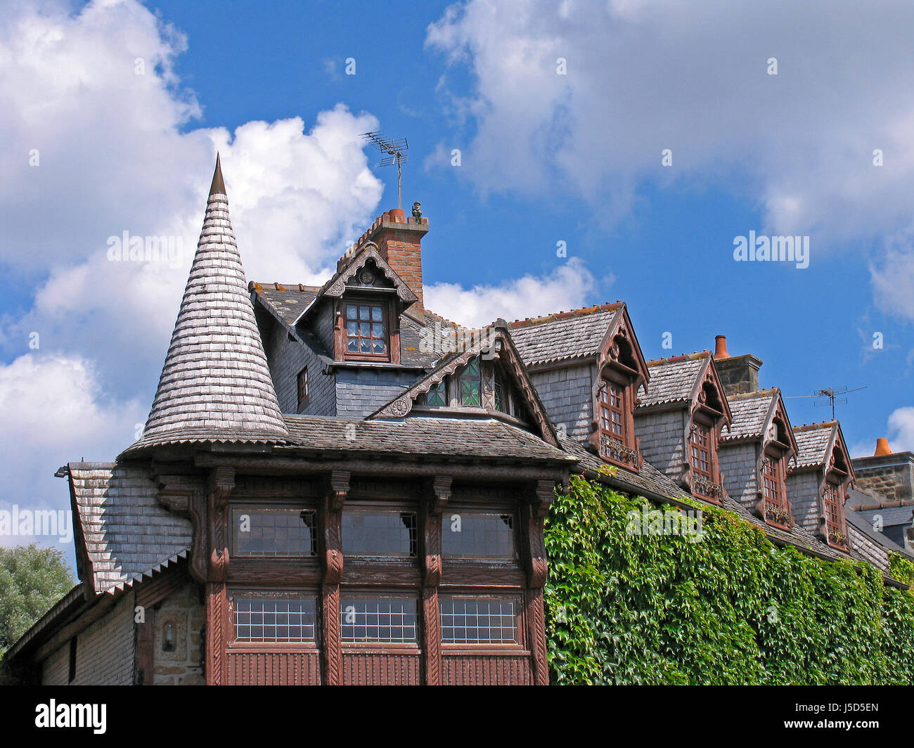 france brittany building buildings gebudedetail hausdetail house
