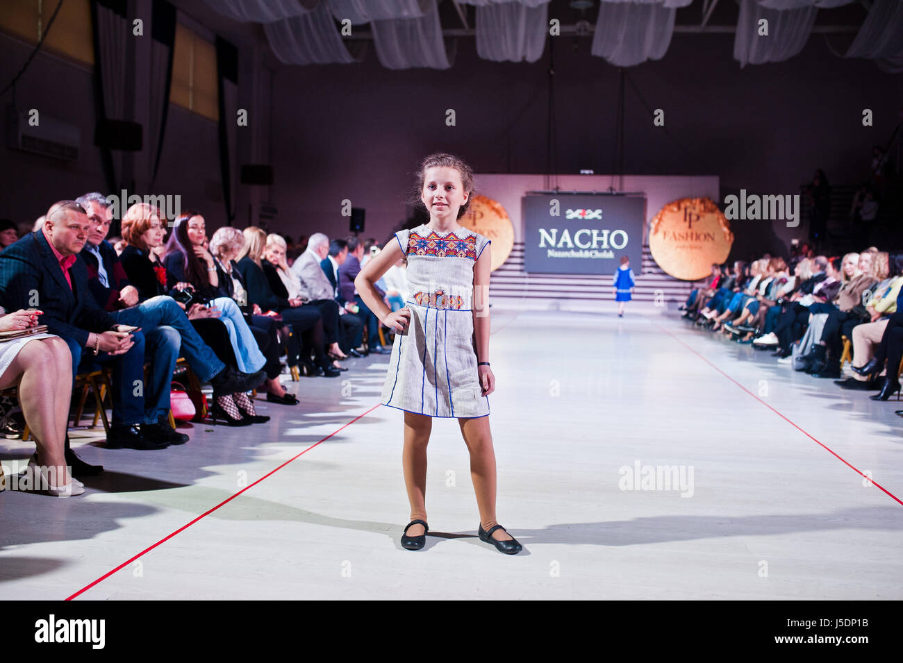 Ternopil Ukraine May 12 17 Fashion Kids Models Wearing Stock Photo Alamy Ternopil Ukraine May 12 17 Fashion Kids Models Wearing Stock Photo Alamy