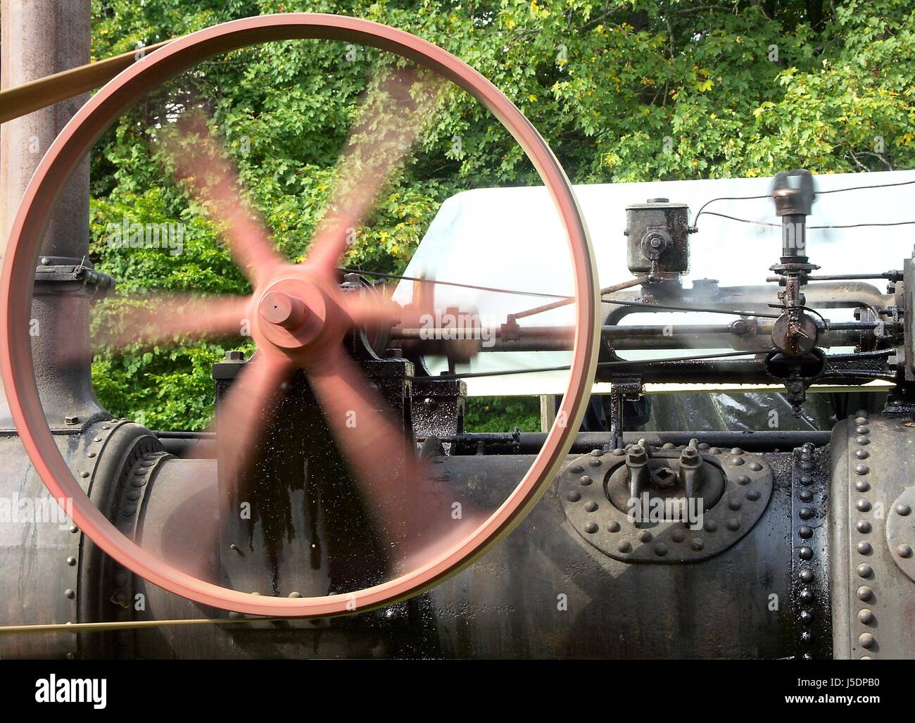 Flywheel motion hi-res stock photography and images - Alamy