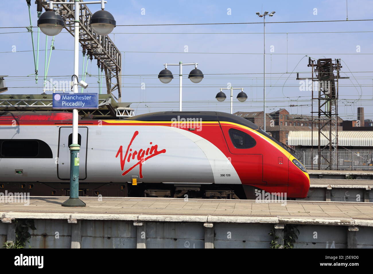 Virgin Rail Intercity Train at Piccadilly station, Manchester. Stock Photo