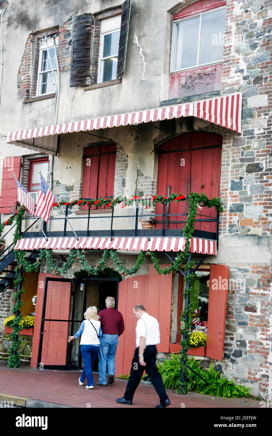 Georgia Savannah,Savannah Historic District,River Street,seaport,maritime heritage,riverfront,shopping shopper shoppers shop shops market markets mark Stock Photo