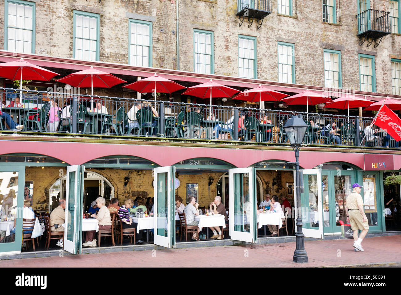 Georgia Savannah,Savannah Historic District,River Street,maritime heritage,riverfront,Huey's On The River,restaurant restaurants food dining cafe cafe Stock Photo