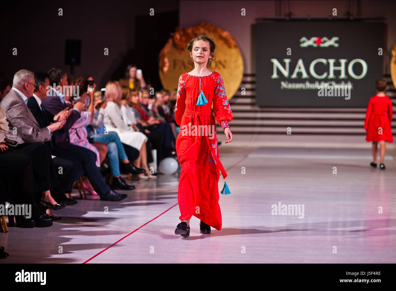 Ternopil Ukraine May 12 17 Fashion Kids Models Wearing Stock Photo Alamy Ternopil Ukraine May 12 17 Fashion Kids Models Wearing Stock Photo Alamy
