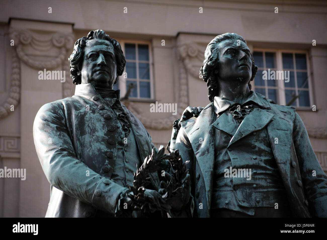 monument famous sightseeing worth seeing thuringia poet emblem weimar ...