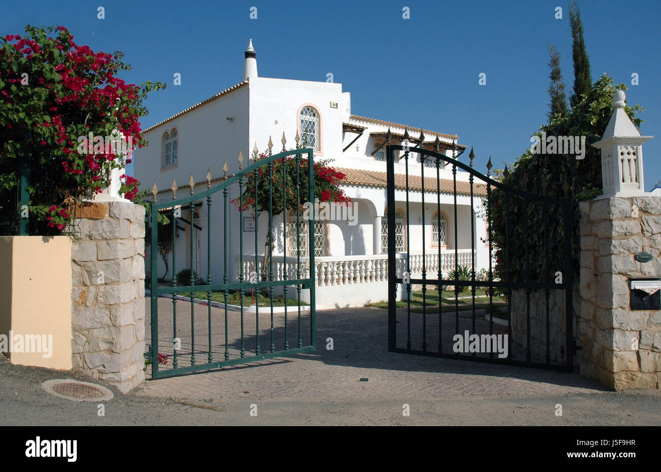 destination gateway real estate house building travel at home build