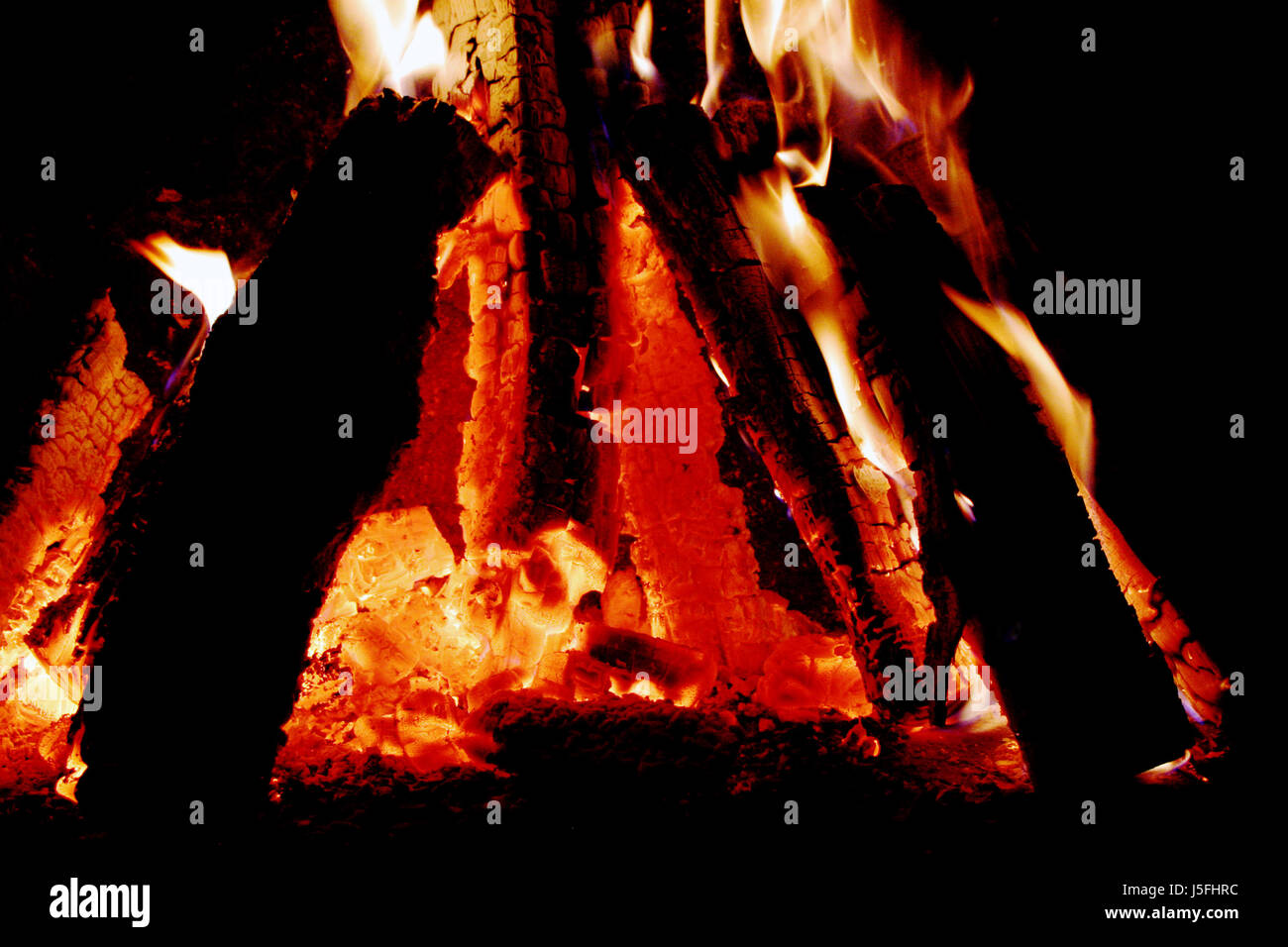 smoke smoking smokes fume wood snug cold hot heat fire conflagration atmosphere Stock Photo
