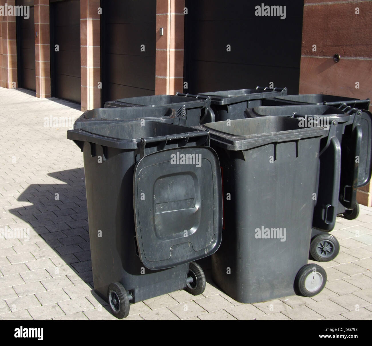 trash disposal mull refuse garbage collection dustbins bin mllgebhren unrat Stock Photo