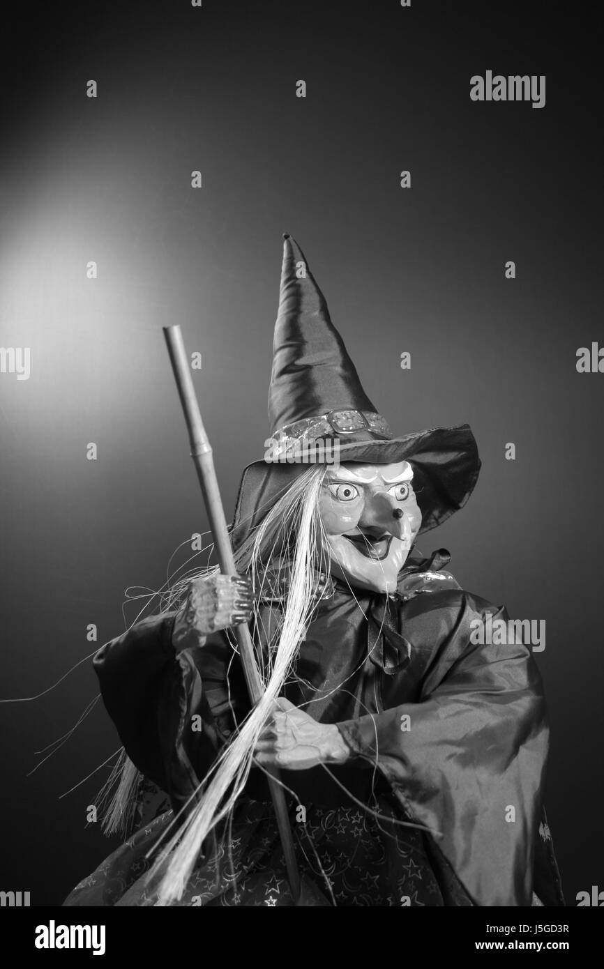 Warts witch Black and White Stock Photos & Images Alamy