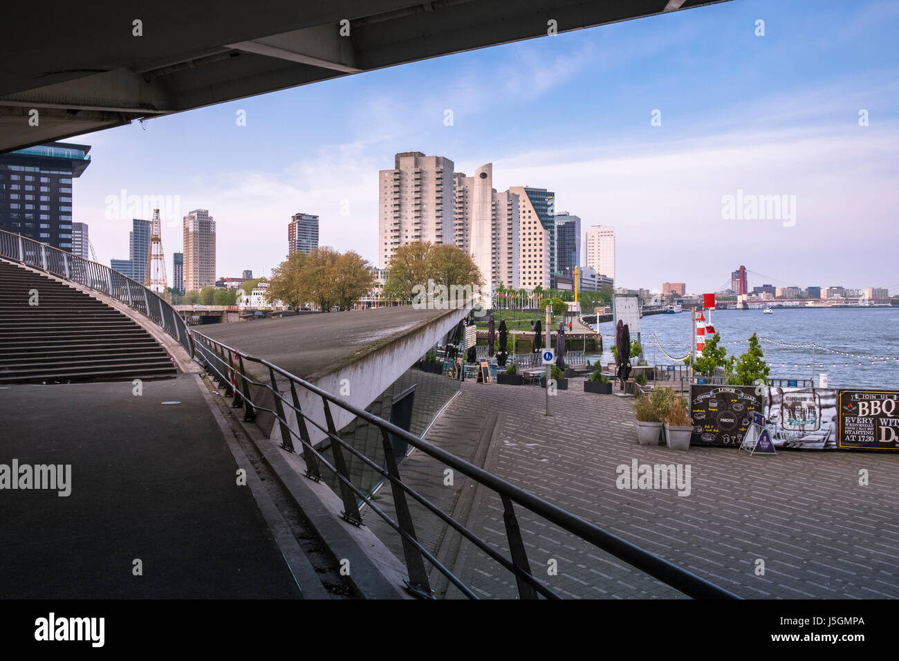 Modern architecture high buildings hi-res stock photography and images ...