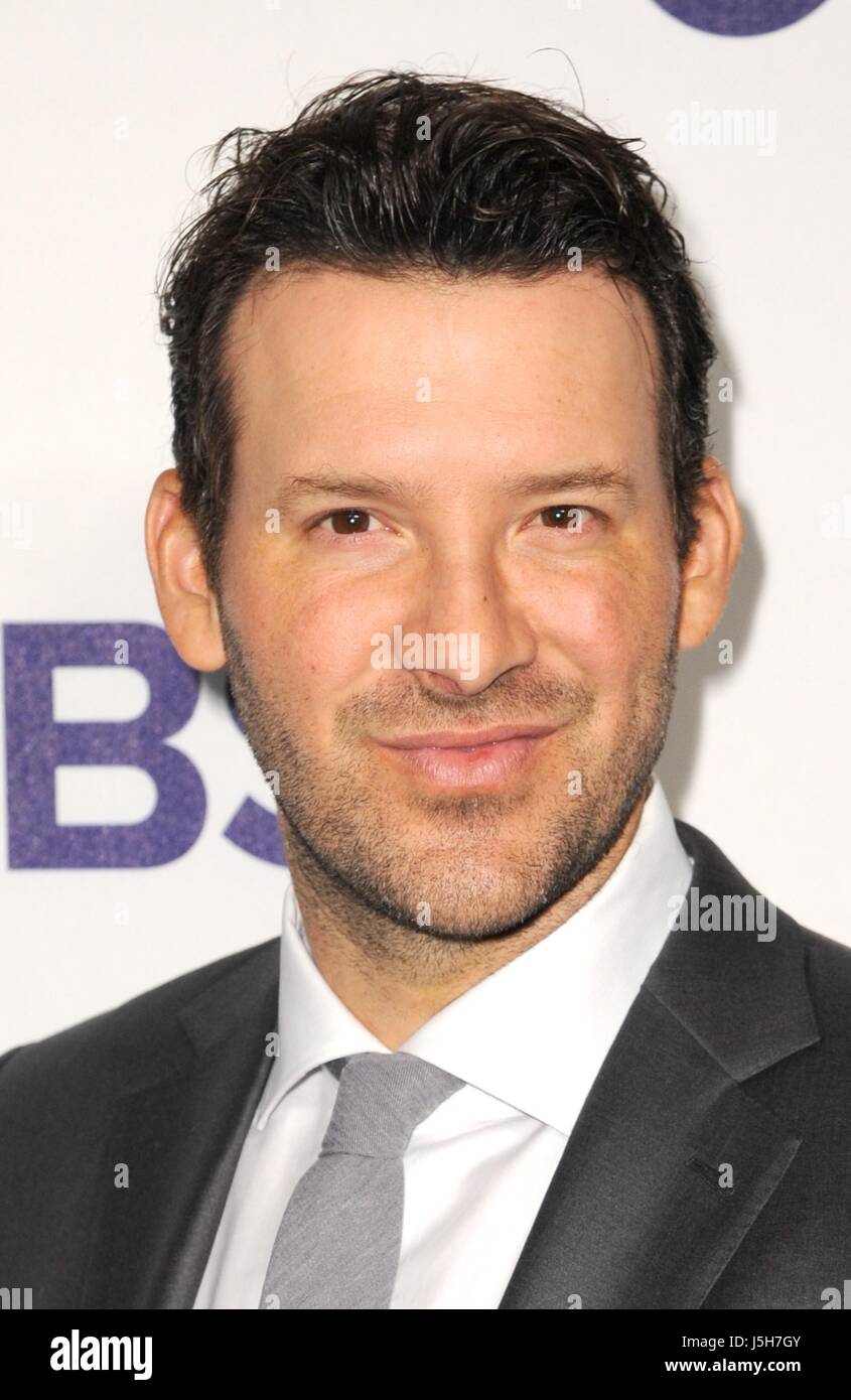 Tony romo cbs hi-res stock photography and images - Alamy