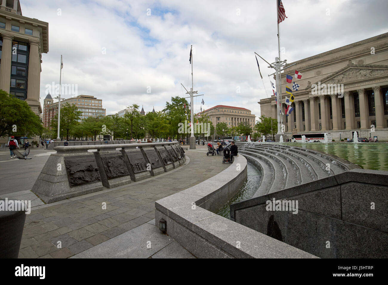 United States Navy Memorial Washington Dc Usa Stock Photo Alamy