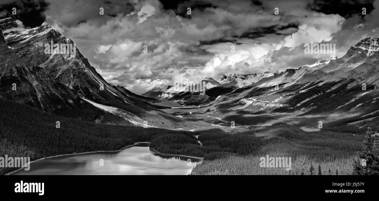Water, Mountains and Sky at Icefields Parkway in Alberta Canada Stock Photo