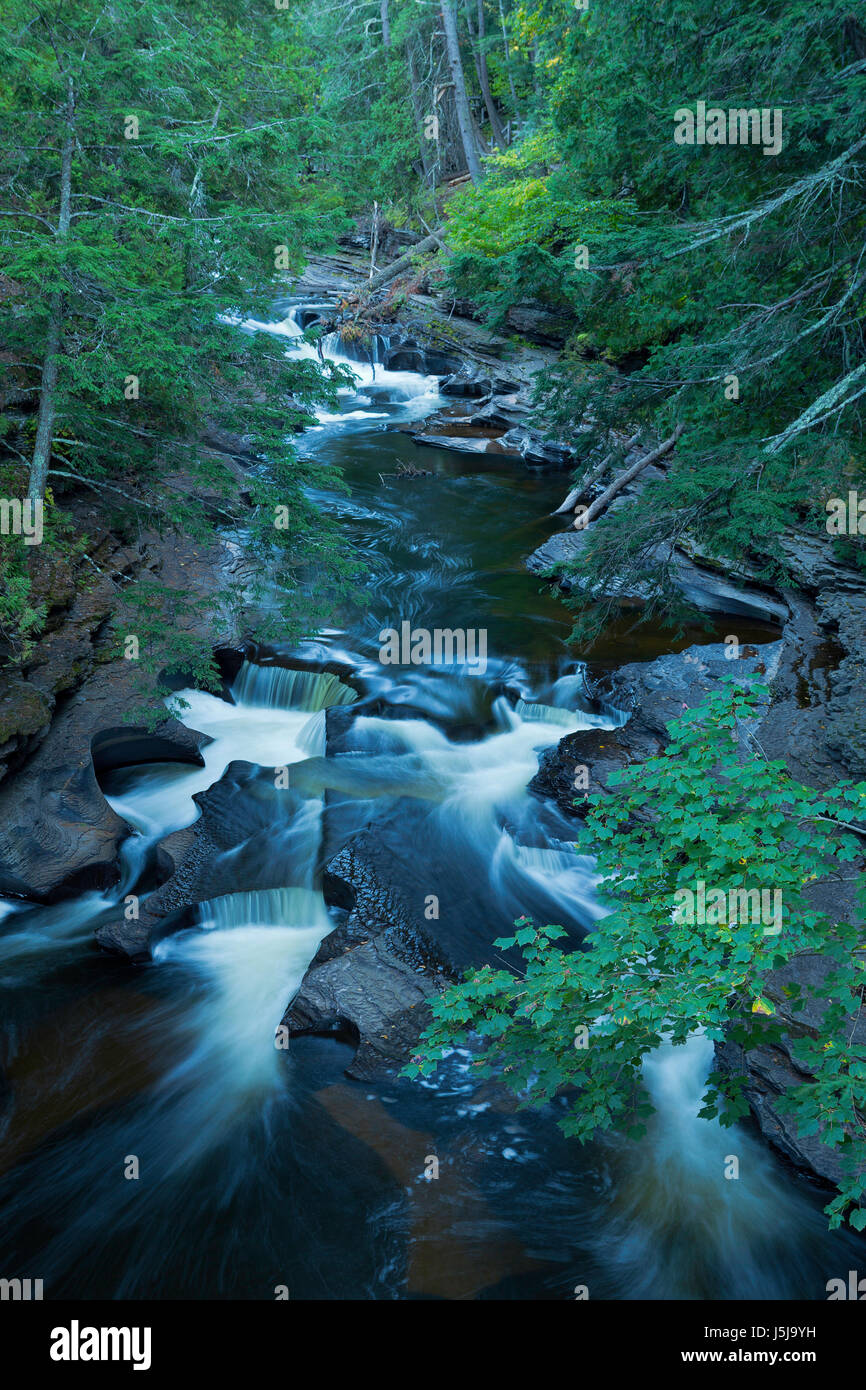 Kettles and potholes along the Presque Isle River in Porcupine