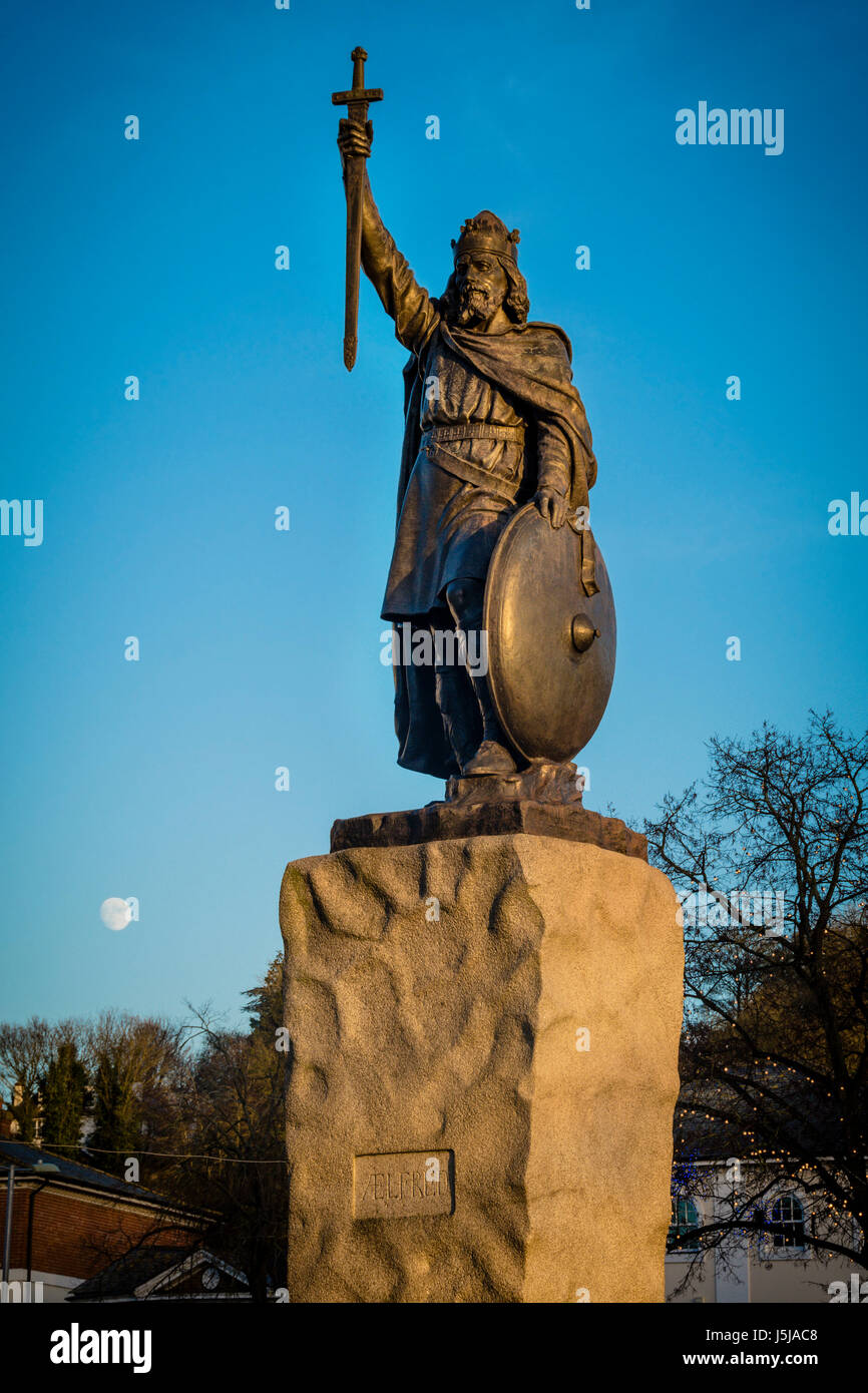 Statue of Alfred the Great in the historic city of Winchester Stock Photo