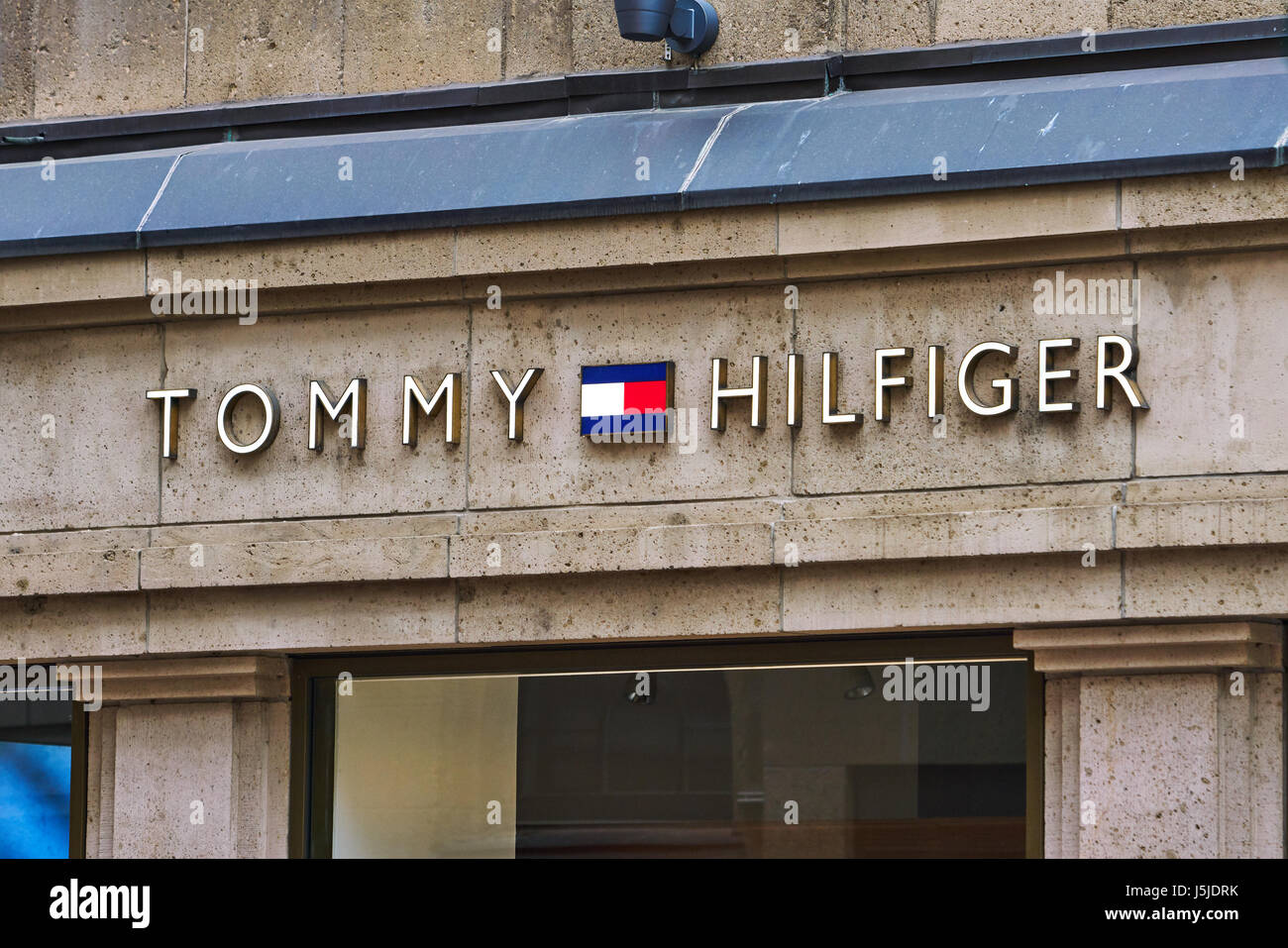 Tommy hilfiger store display hi-res stock photography and images - Alamy