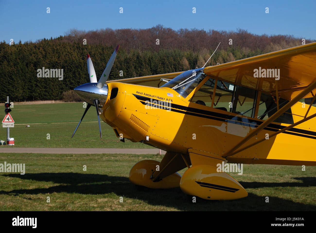 sport sports tree trees propeller aspire aviation airport air traffic sailfly Stock Photo Alamy