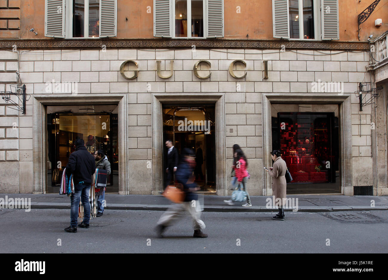 gucci store, rome, italy Stock Photo - Alamy
