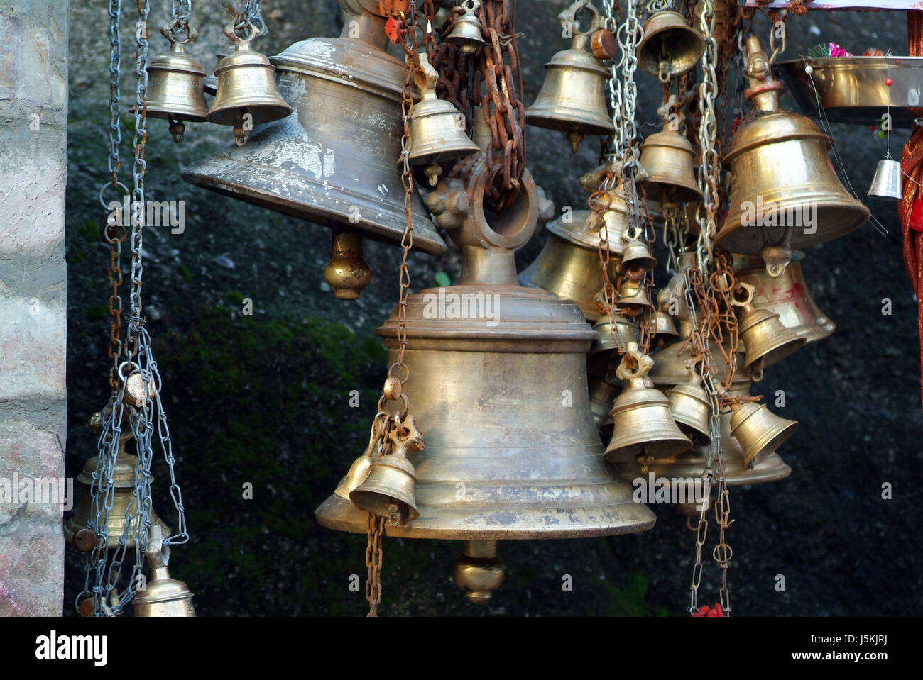 sound brilliance brass bell different backdrop background many chains